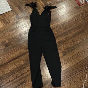 Chic Black Sleeveless Jumpsuit